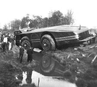 Eyewitness to Snow Cruiser's Cross-Country Trek Image